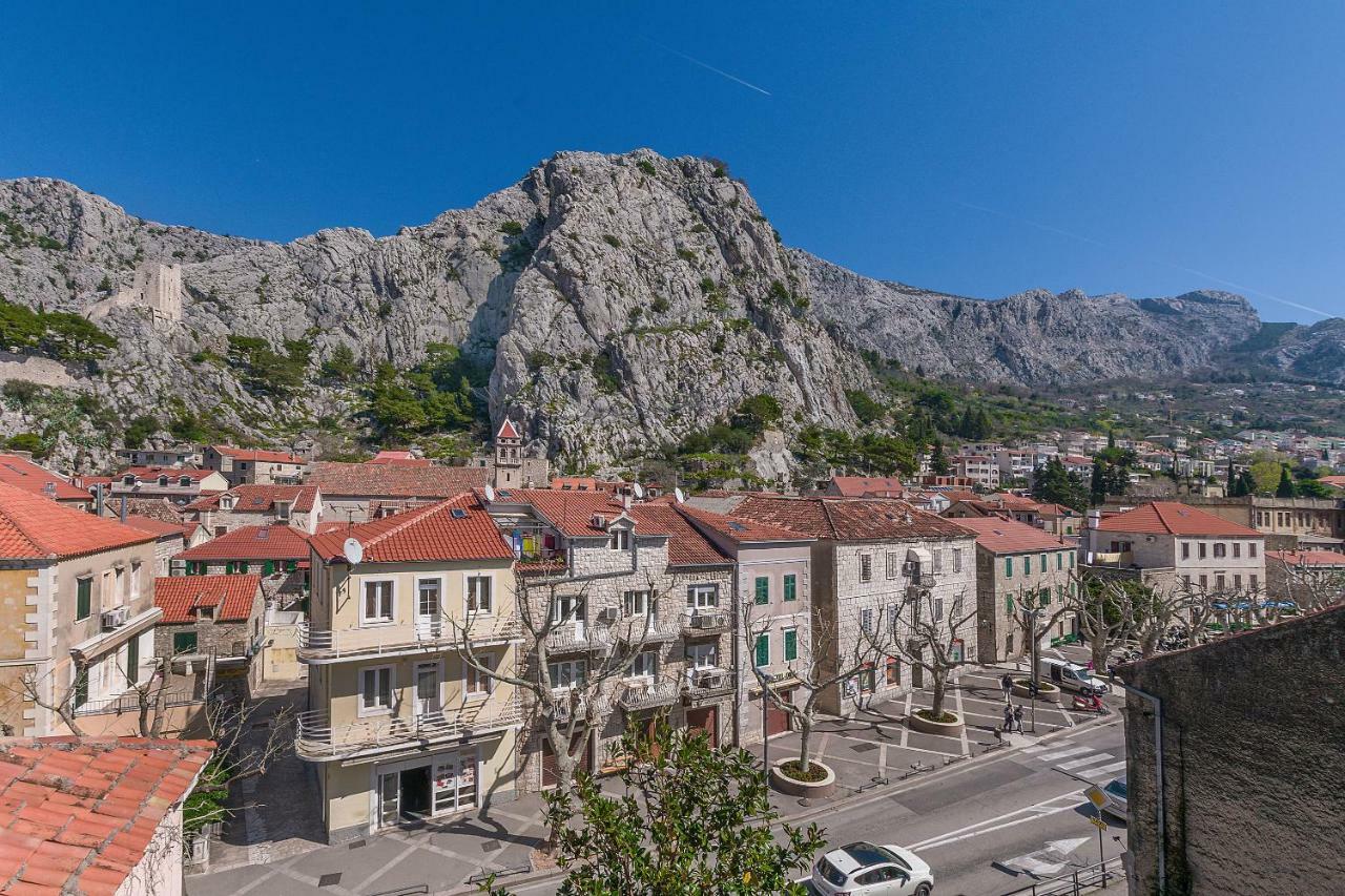 Apartment Nansy Omiš Exterior foto